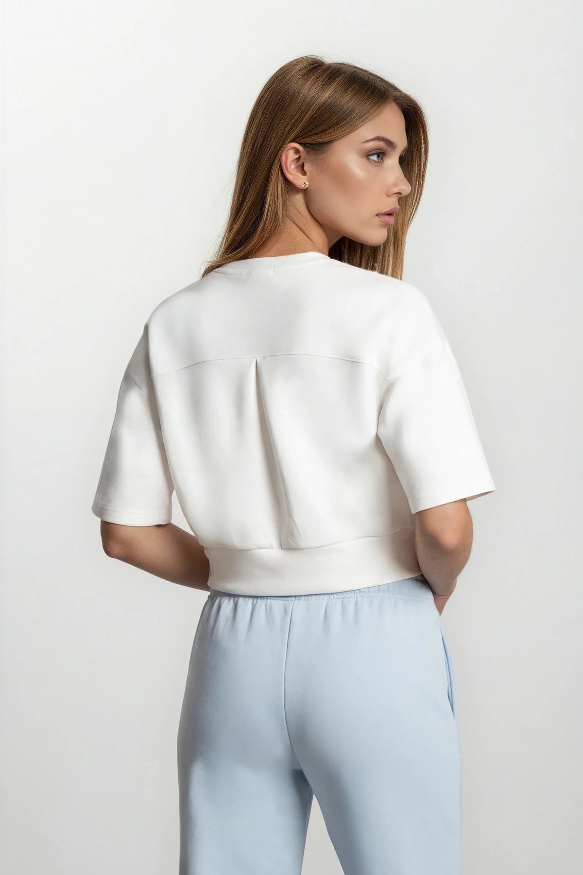 Haut à manches courtes et col rond en tricot extensible