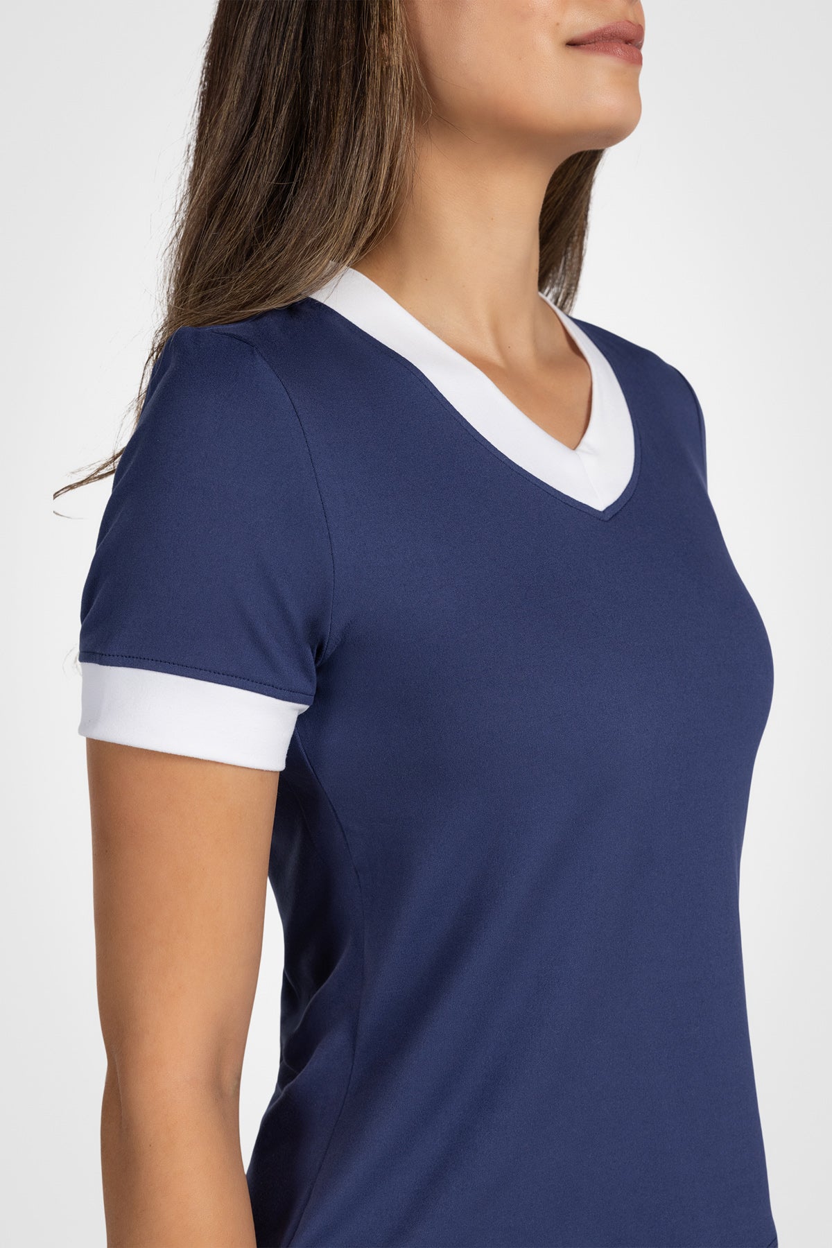 T-shirt à col en V color block