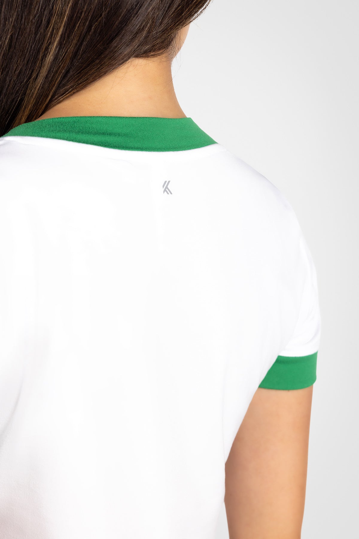 T-shirt à col en V color block