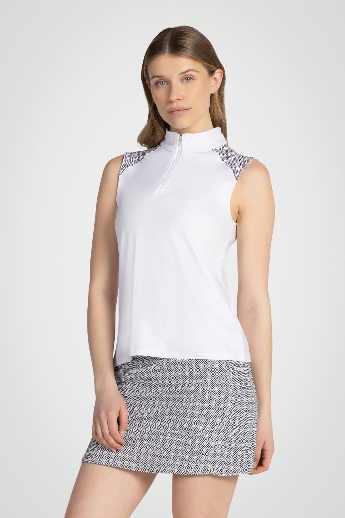 PlayMotion Sleeveless Mock Top