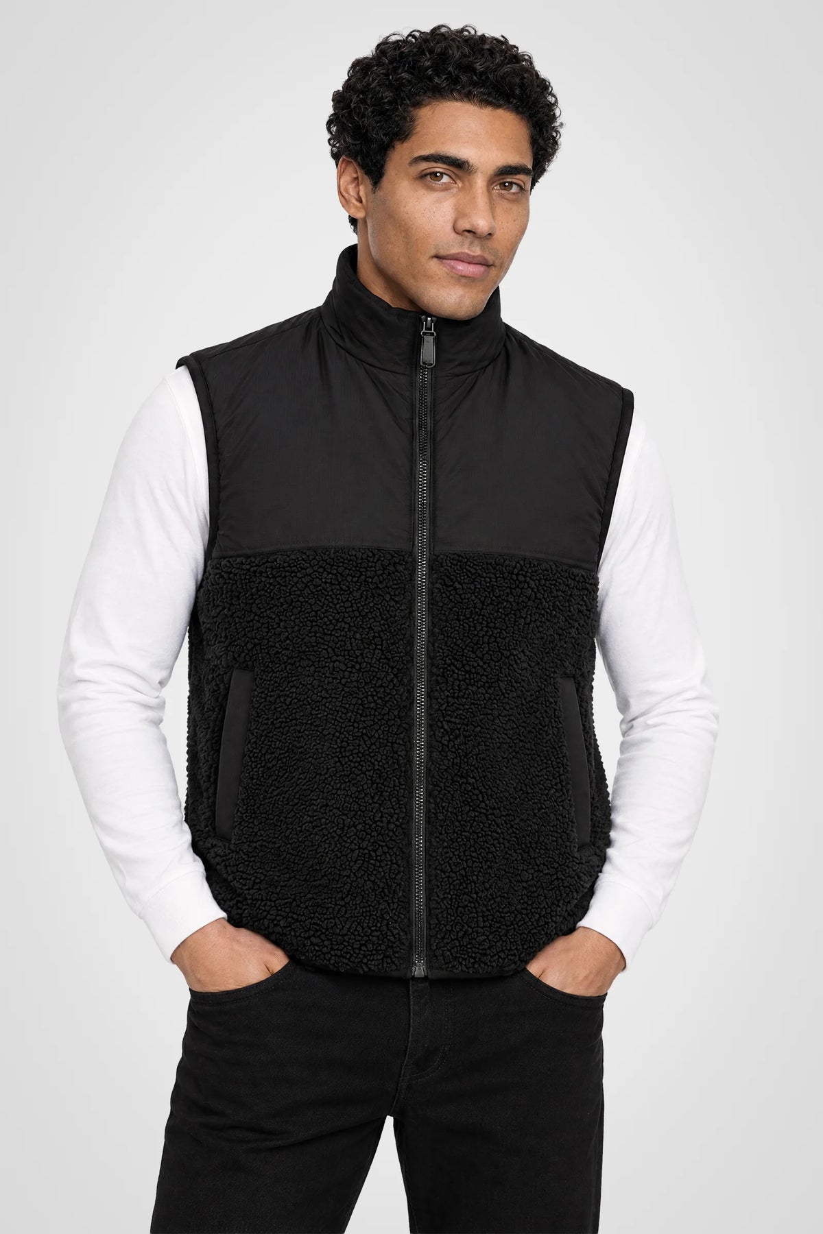 RidgeShift Reversible Vest