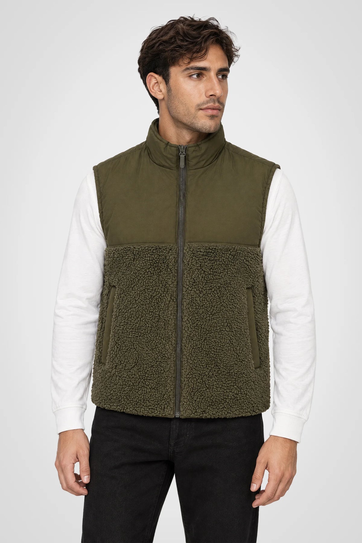 RidgeShift Reversible Vest