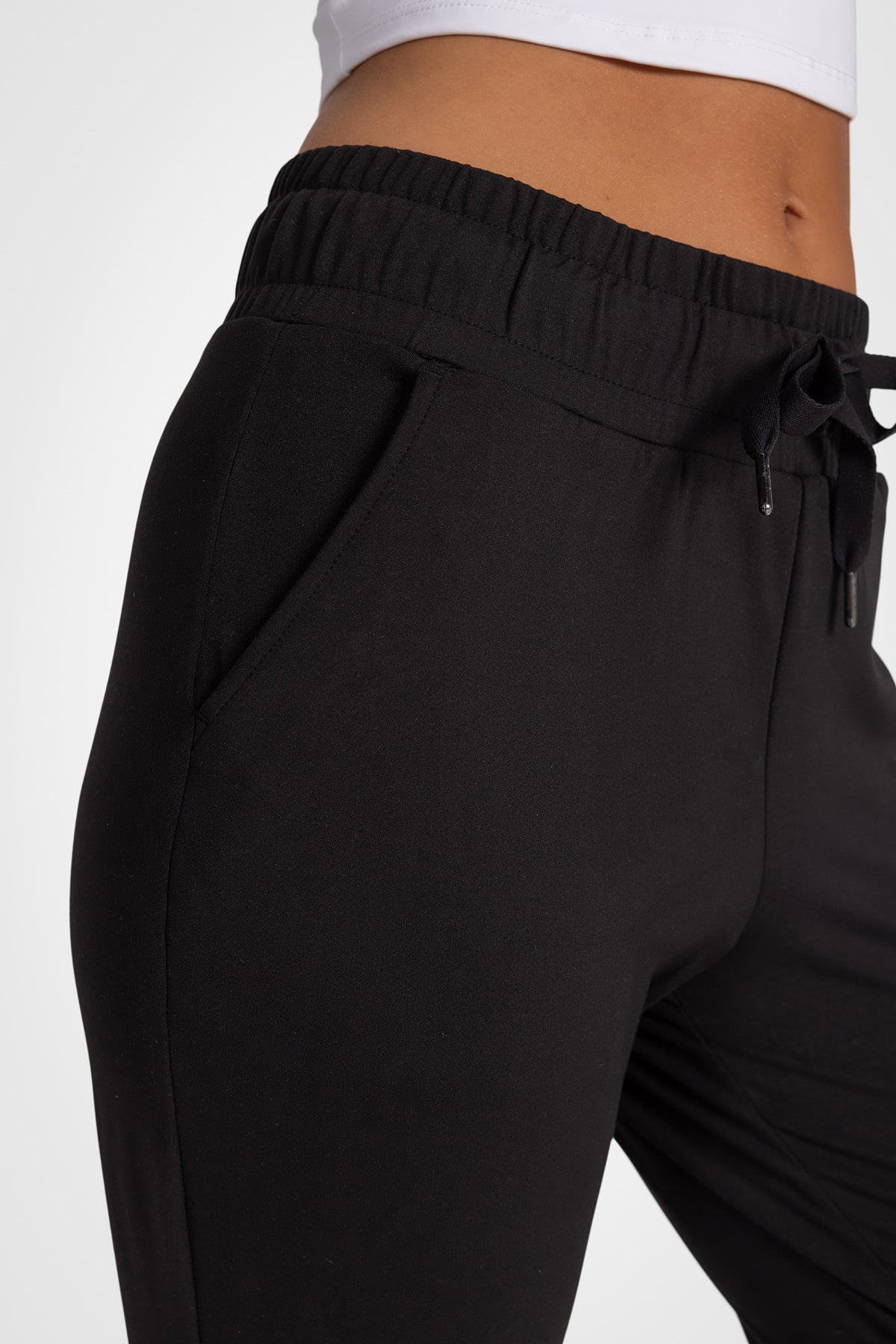 Drift Capri Jogger