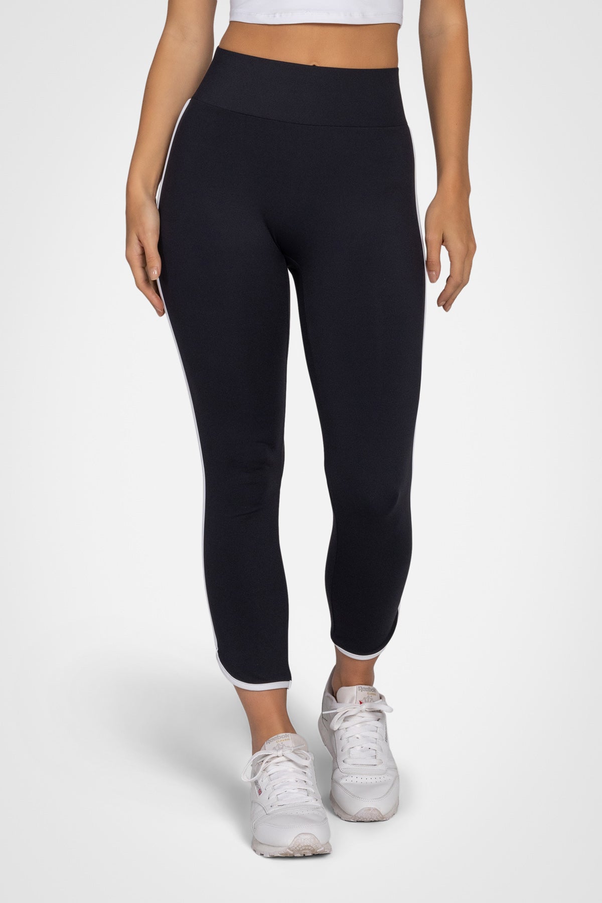 Contour Tape Capri