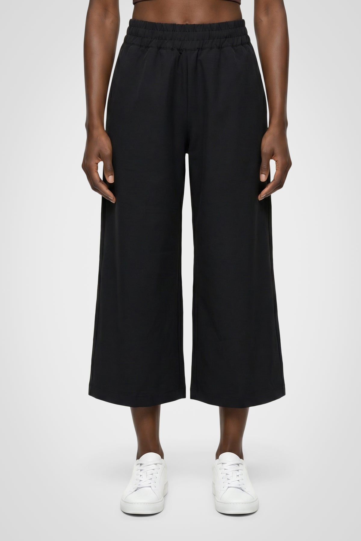 Vayla Wide Leg Capri