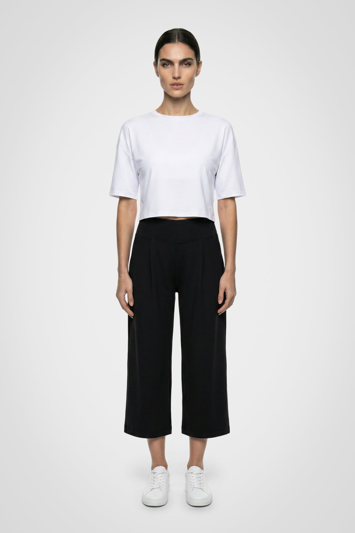 Avenza Pleated Capri