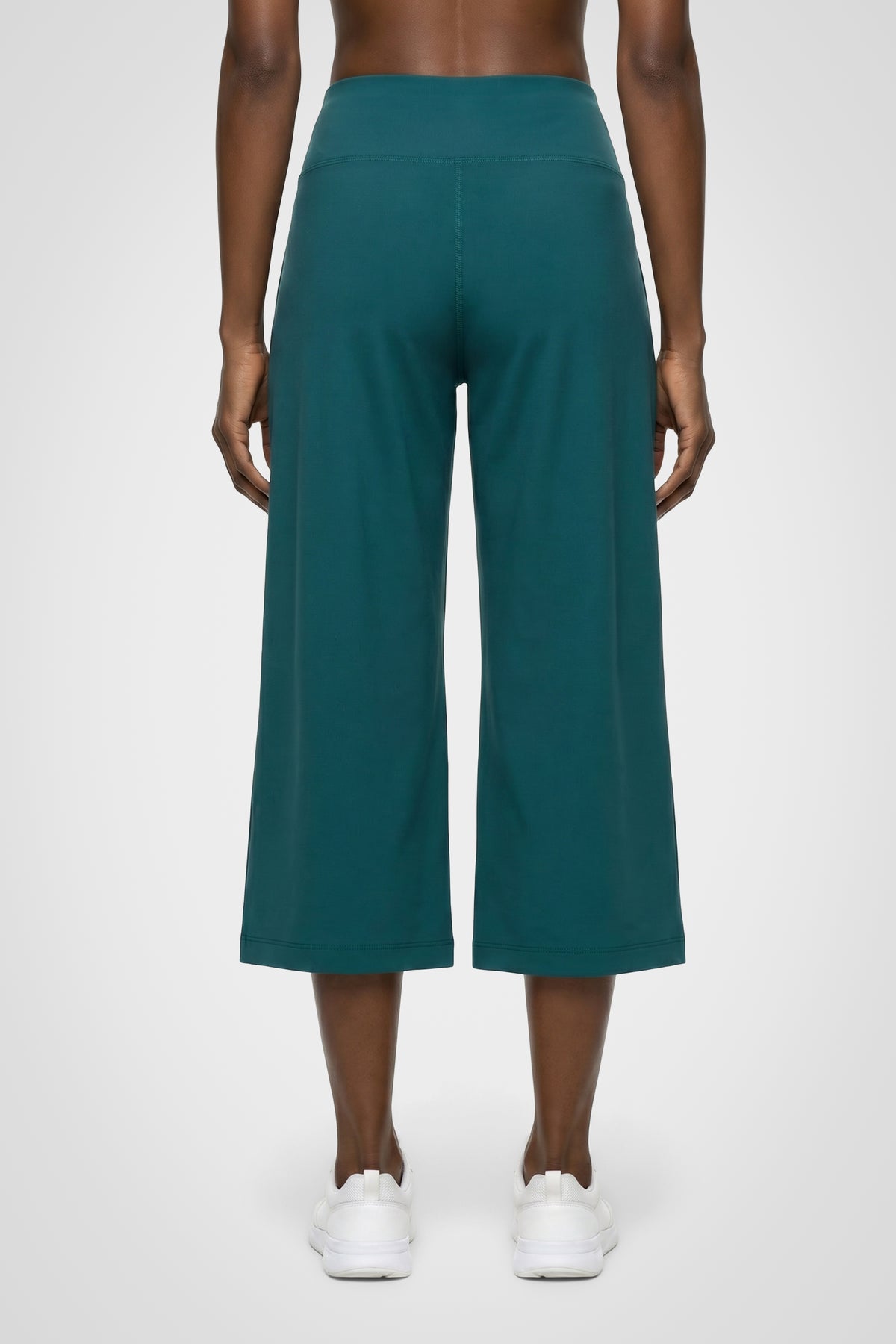 Avenza Pleated Capri