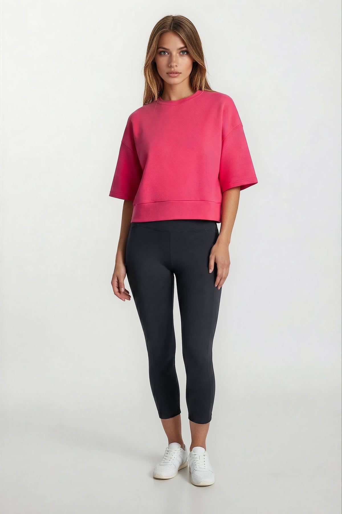 Haut à manches courtes et col rond en tricot extensible