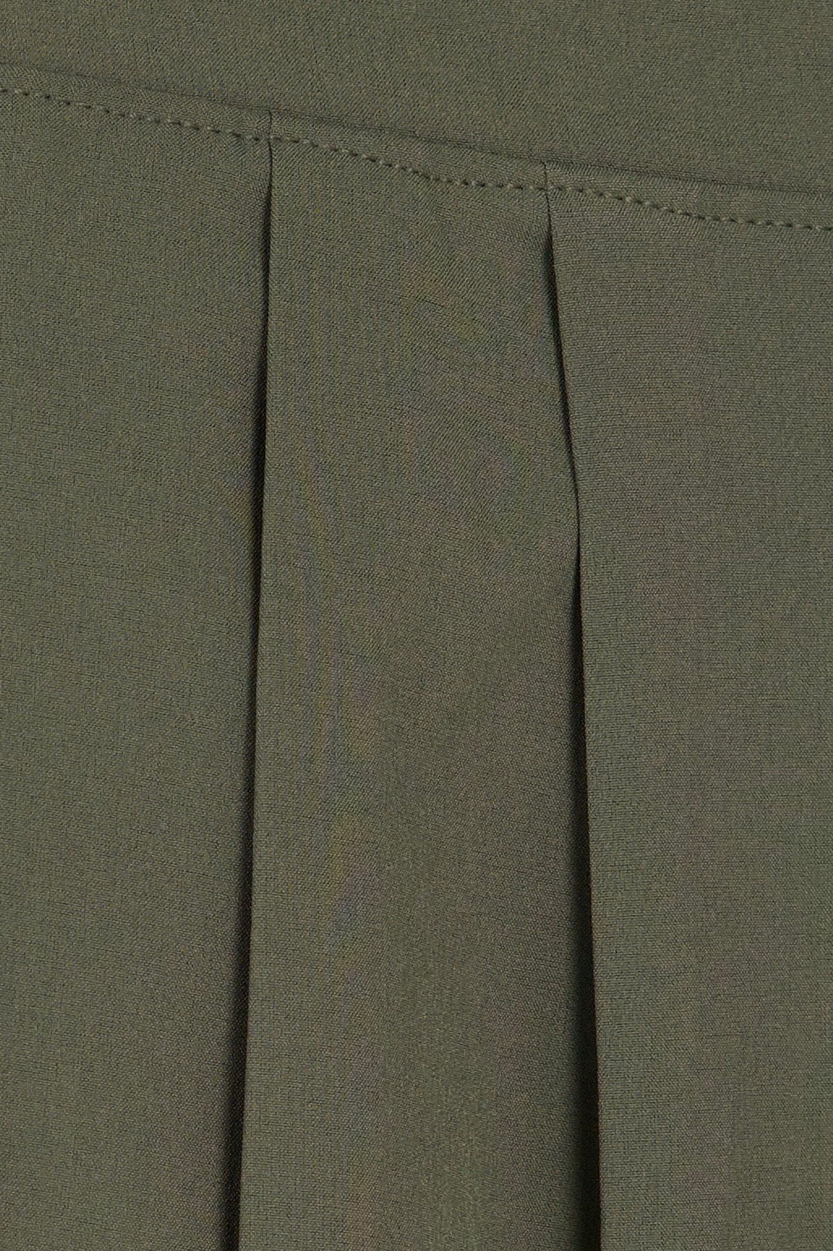 BreezeFlow Wide Leg Capri
