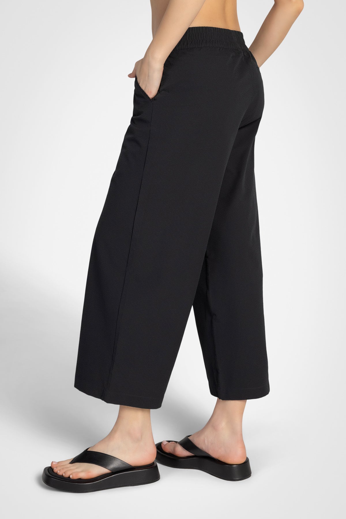 Pantalon court large en seersucker
