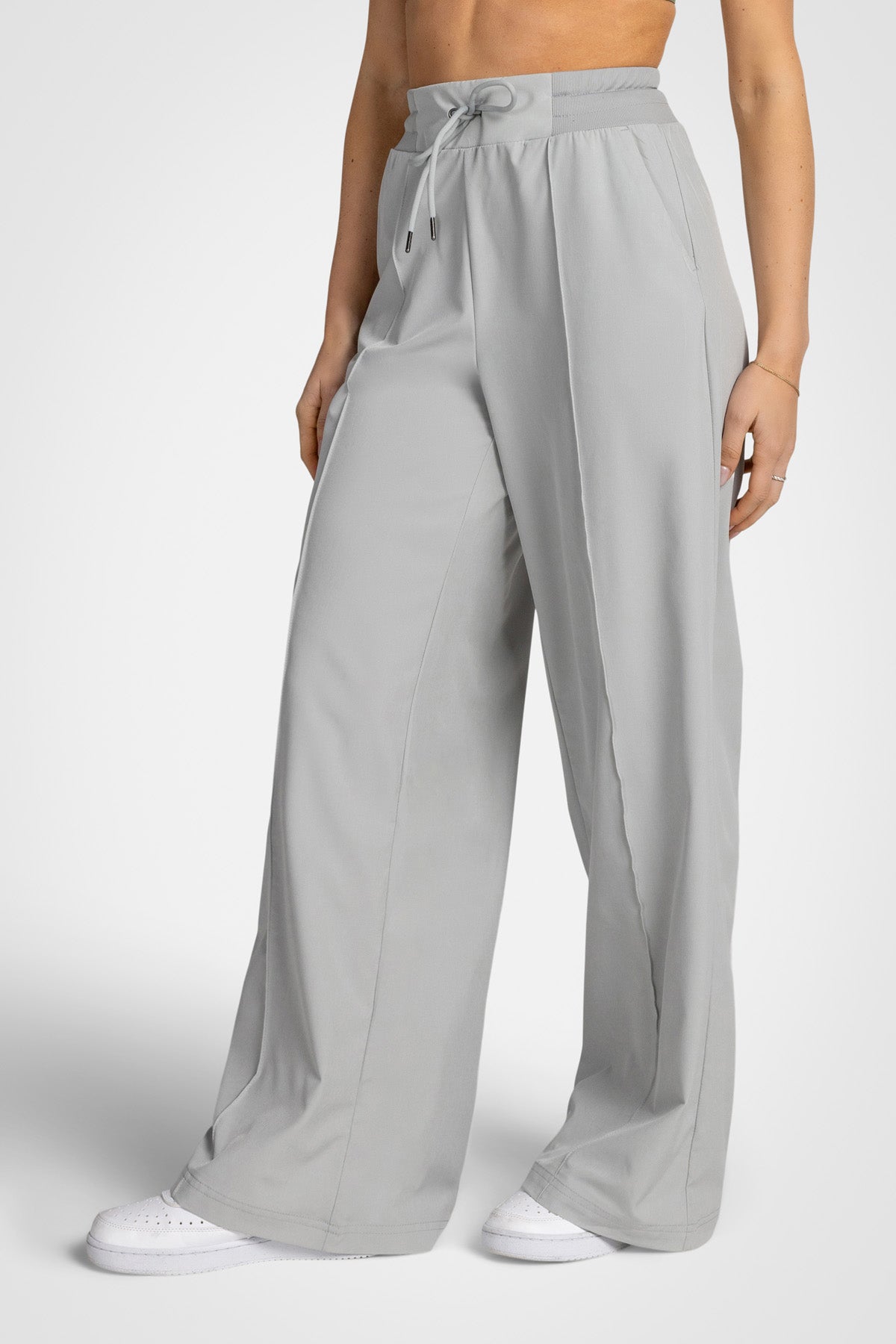 StrideFlow Woven Pant